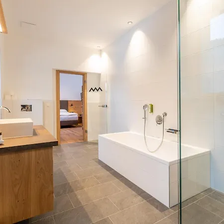 호텔 By Mein Almhof Superior