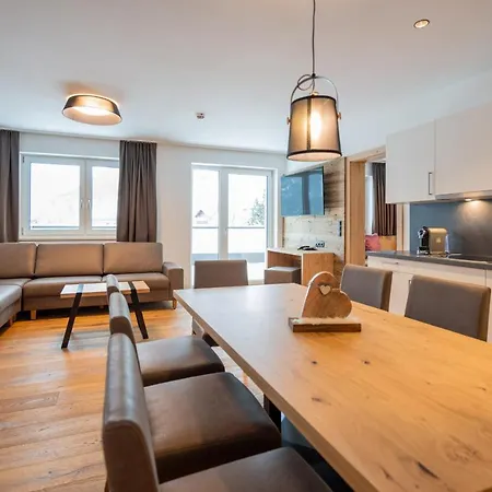 Suites Nauders Hotel 4*
