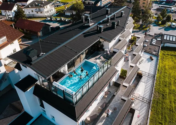 By Mein Almhof Superior 4* ナウダース