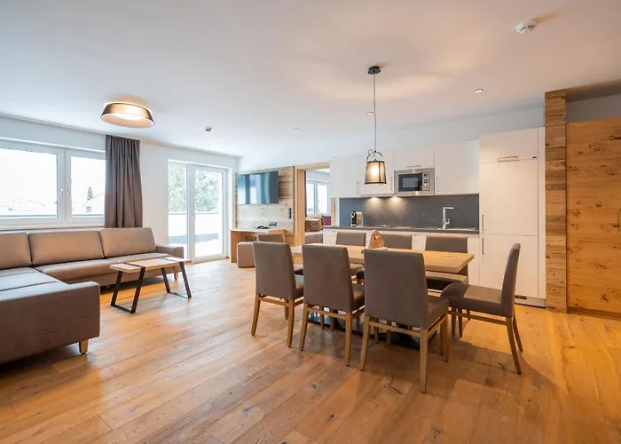 By Mein Almhof Superior ナウダース