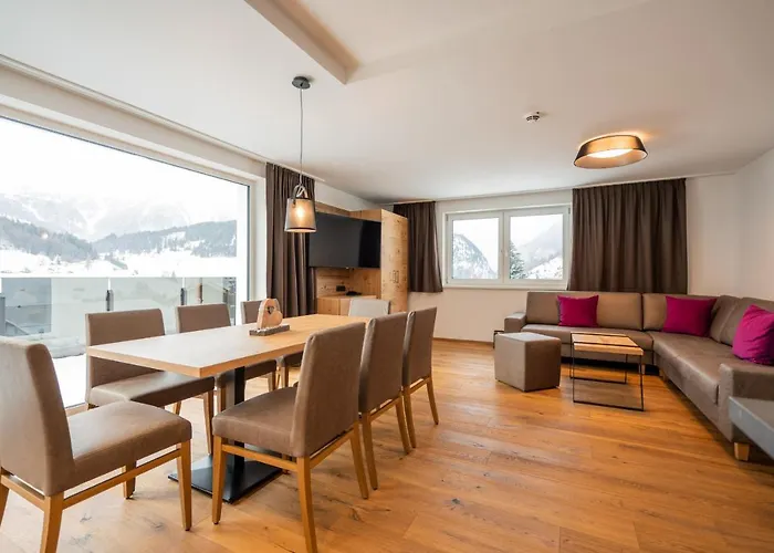 By Mein Almhof Superior ナウダース