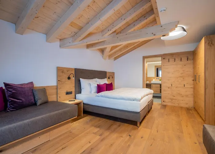 By Mein Almhof Superior ホテル 4*