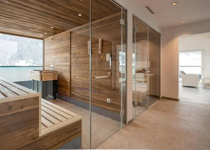 ホテル By Mein Almhof Superior 4*