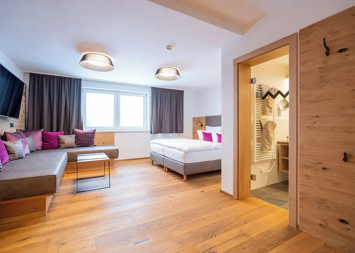 ホテル By Mein Almhof Superior ナウダース