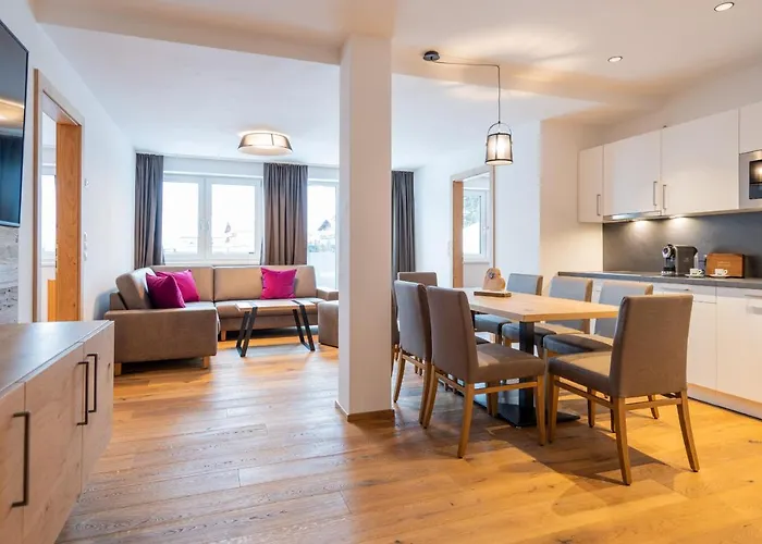 By Mein Almhof Superior ナウダース