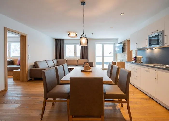 ホテル By Mein Almhof Superior 4*