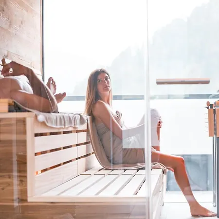 By Mein Almhof Superior 4* ナウダース