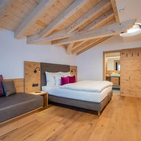 Suites Nauders Hotel 4*