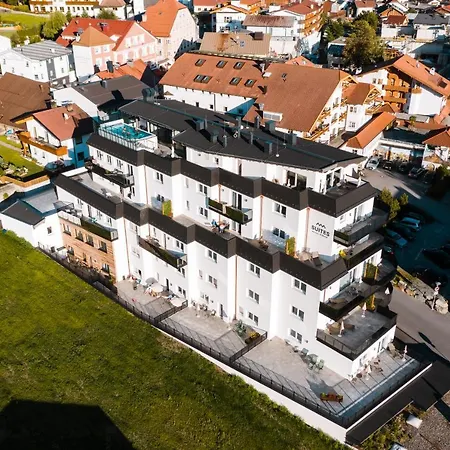 ホテル By Mein Almhof Superior ナウダース