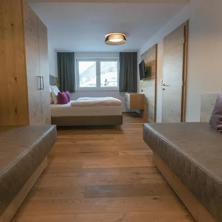 Suites Nauders Hotel