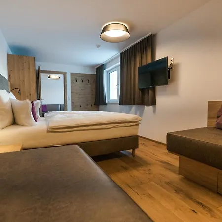 ホテル By Mein Almhof Superior ナウダース