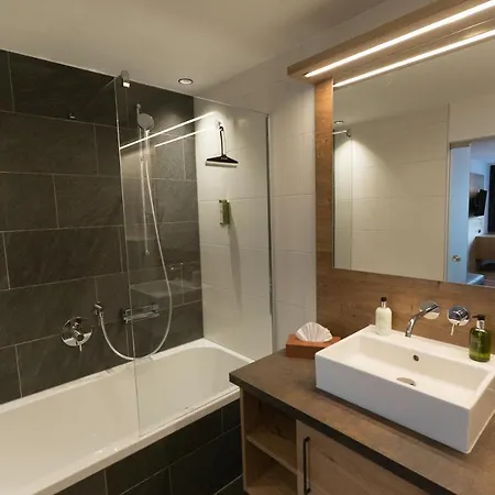 ホテル By Mein Almhof Superior ナウダース