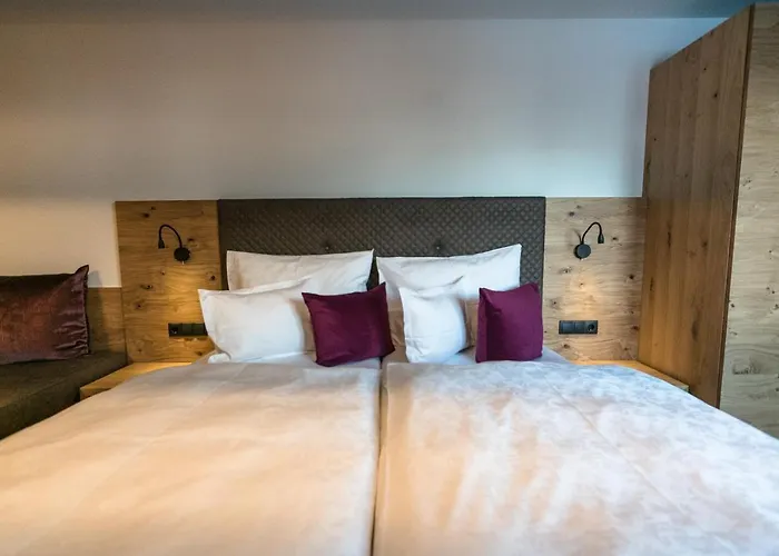 Hotel By Mein Almhof Superior 4*